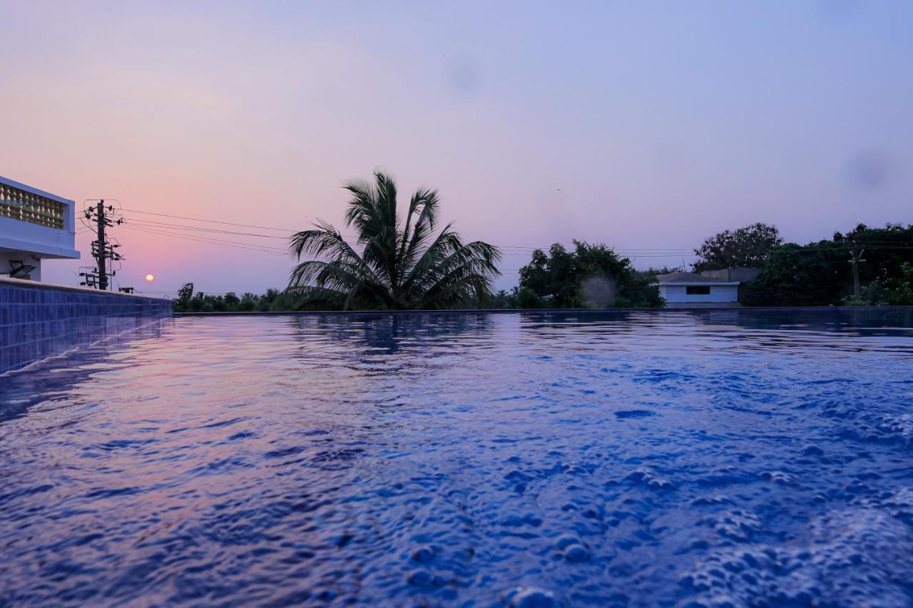 Sparv Aulakhs Resort Mandrem Luaran gambar