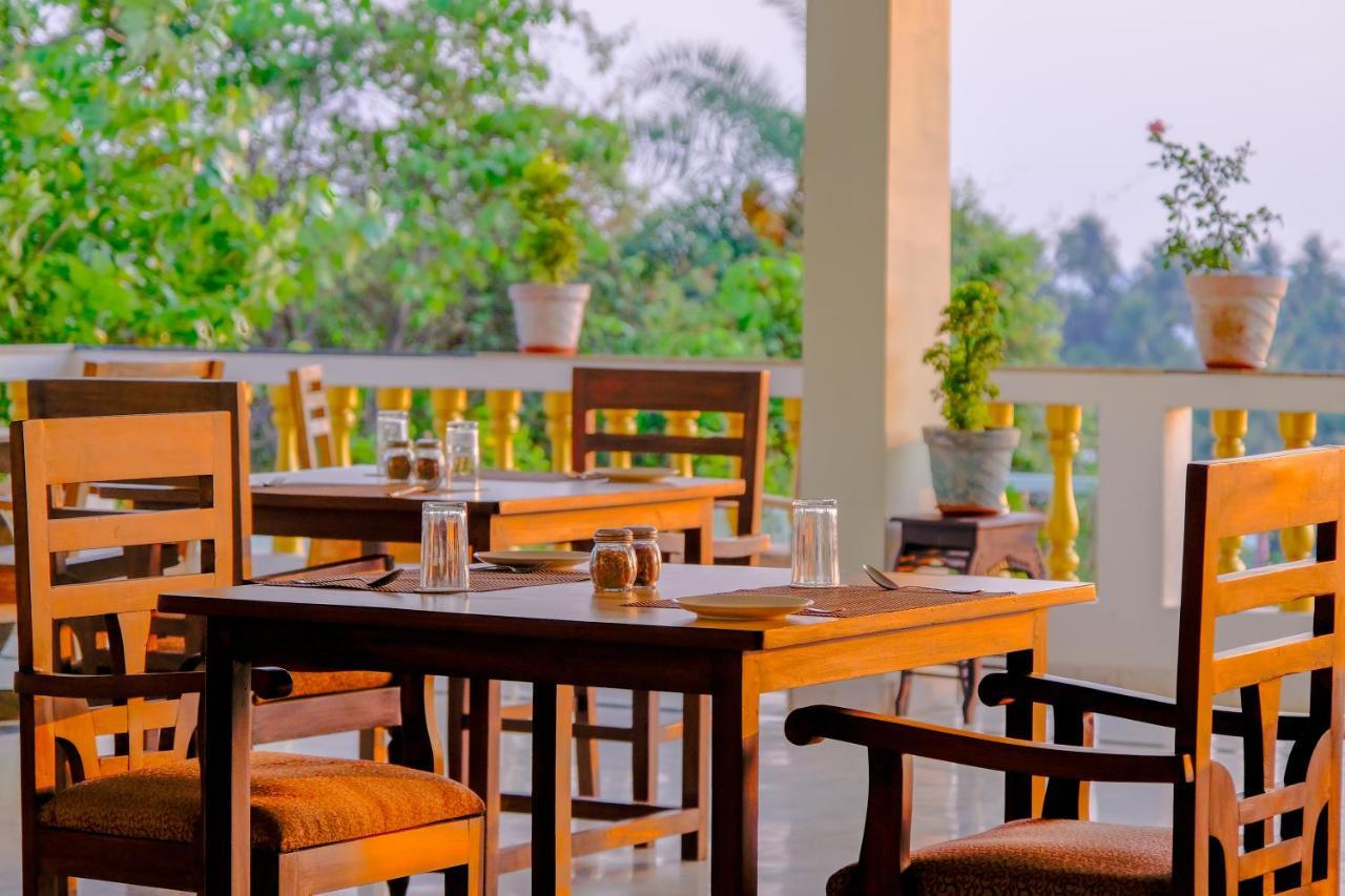 Sparv Aulakhs Resort Mandrem Luaran gambar