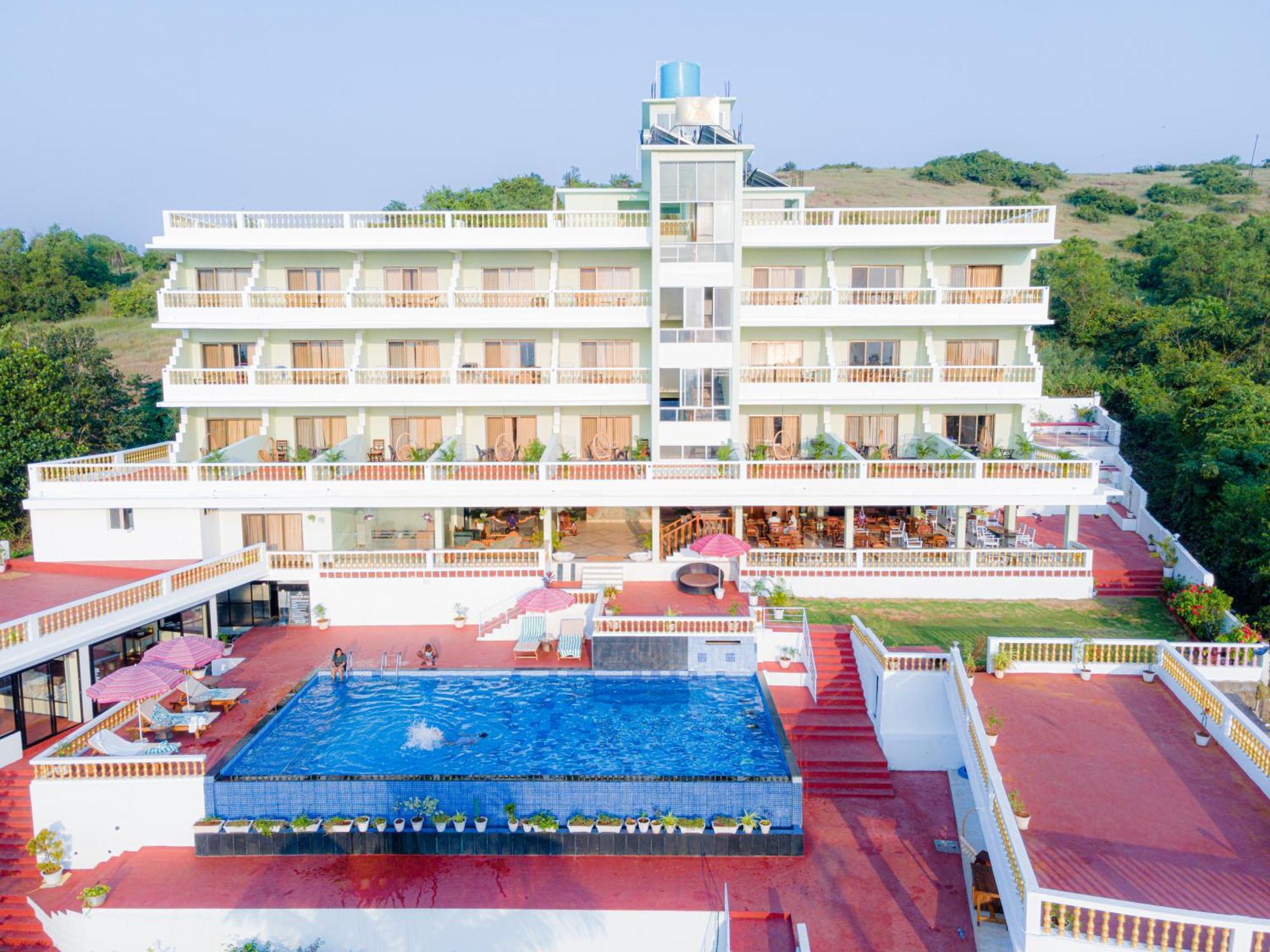 Sparv Aulakhs Resort Mandrem Luaran gambar
