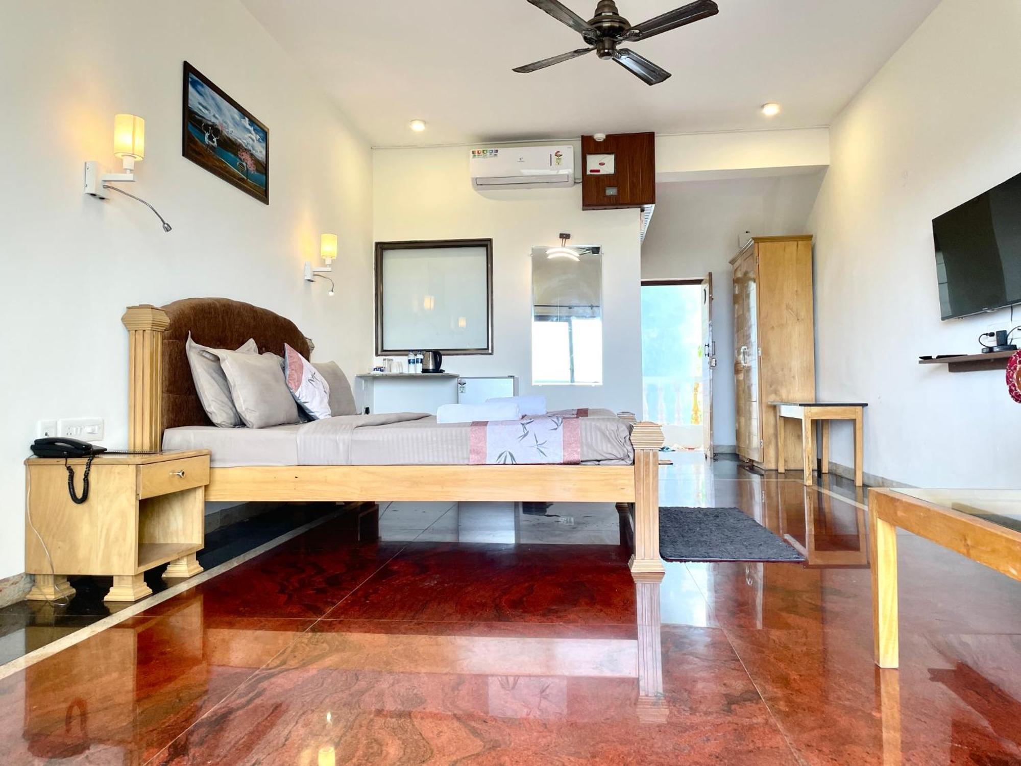 Sparv Aulakhs Resort Mandrem Luaran gambar