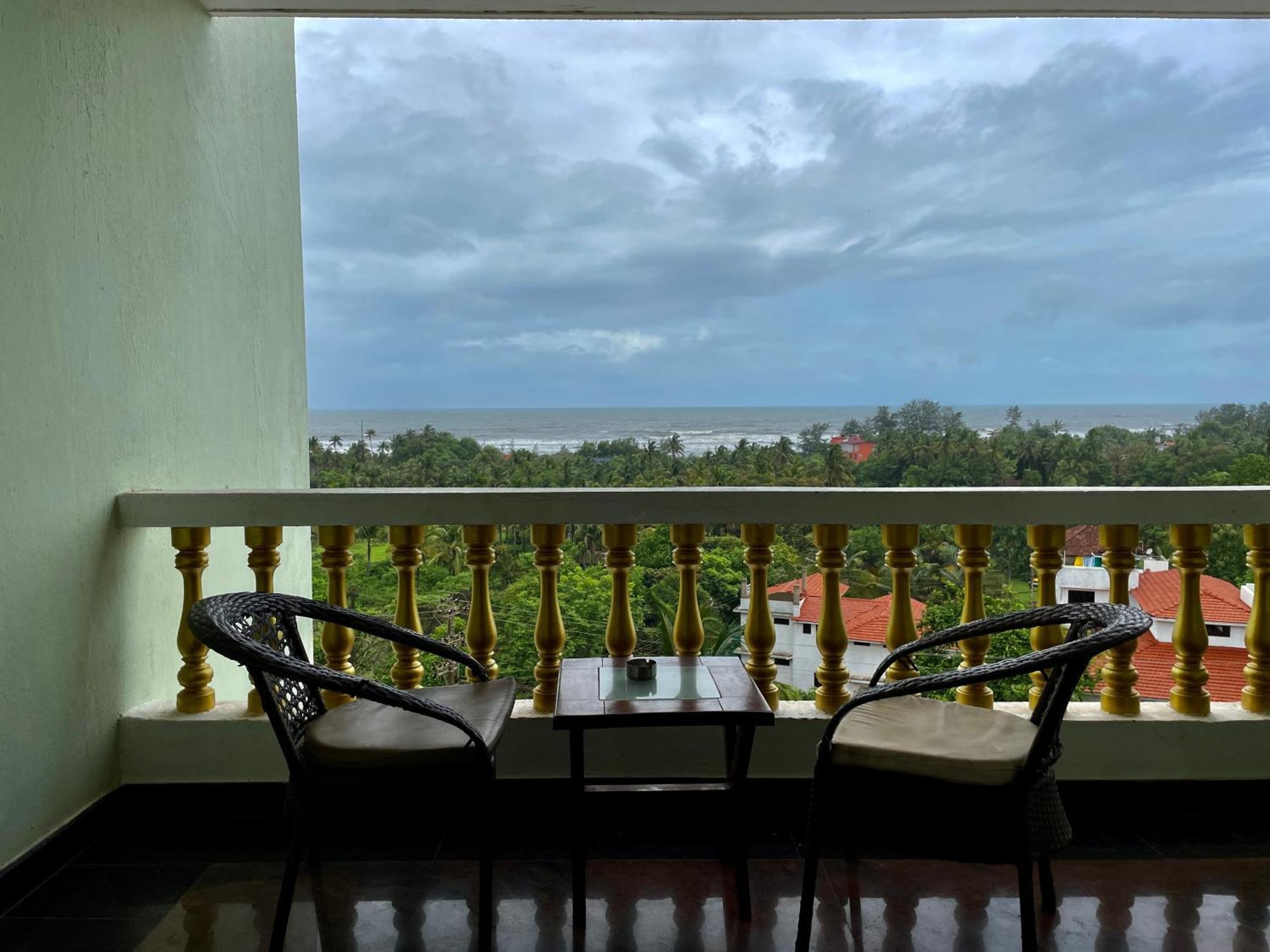Sparv Aulakhs Resort Mandrem Luaran gambar
