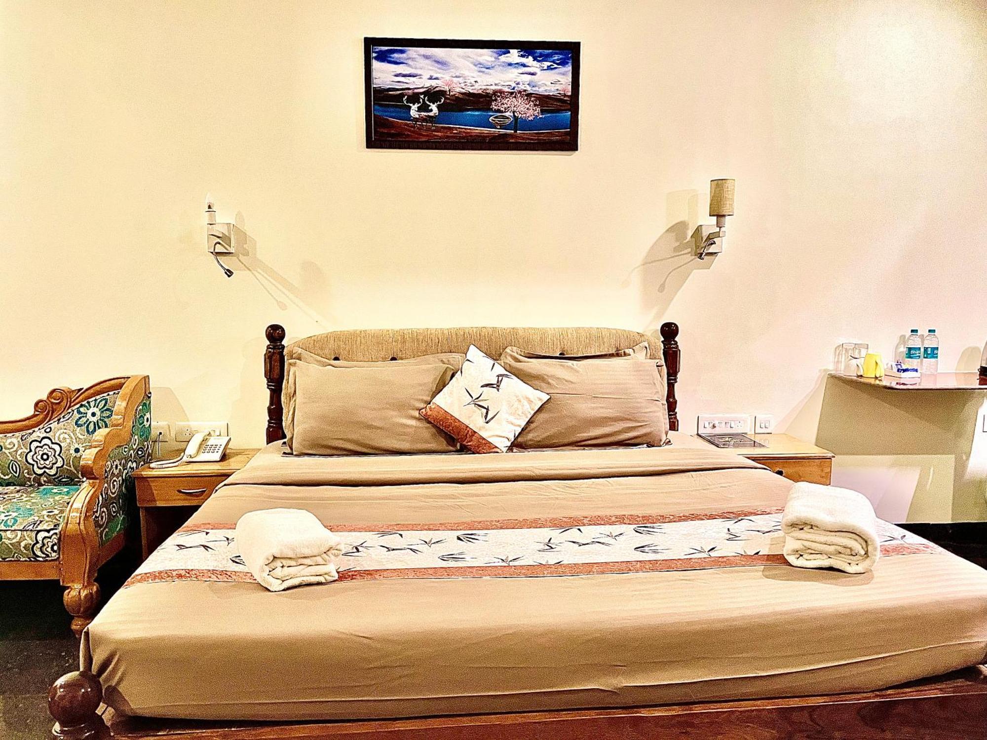 Sparv Aulakhs Resort Mandrem Luaran gambar